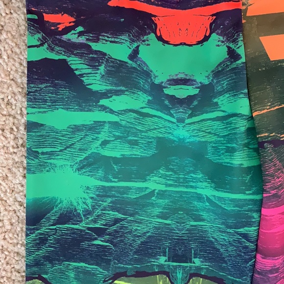 Devil Walking colorful leggings - Picture 3 of 5